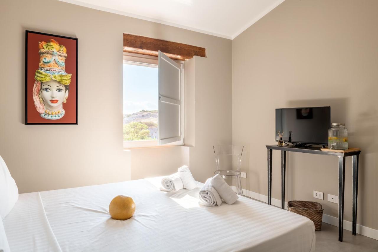 Momento-Teatro Greco Hotell Syrakusa Exteriör bild
