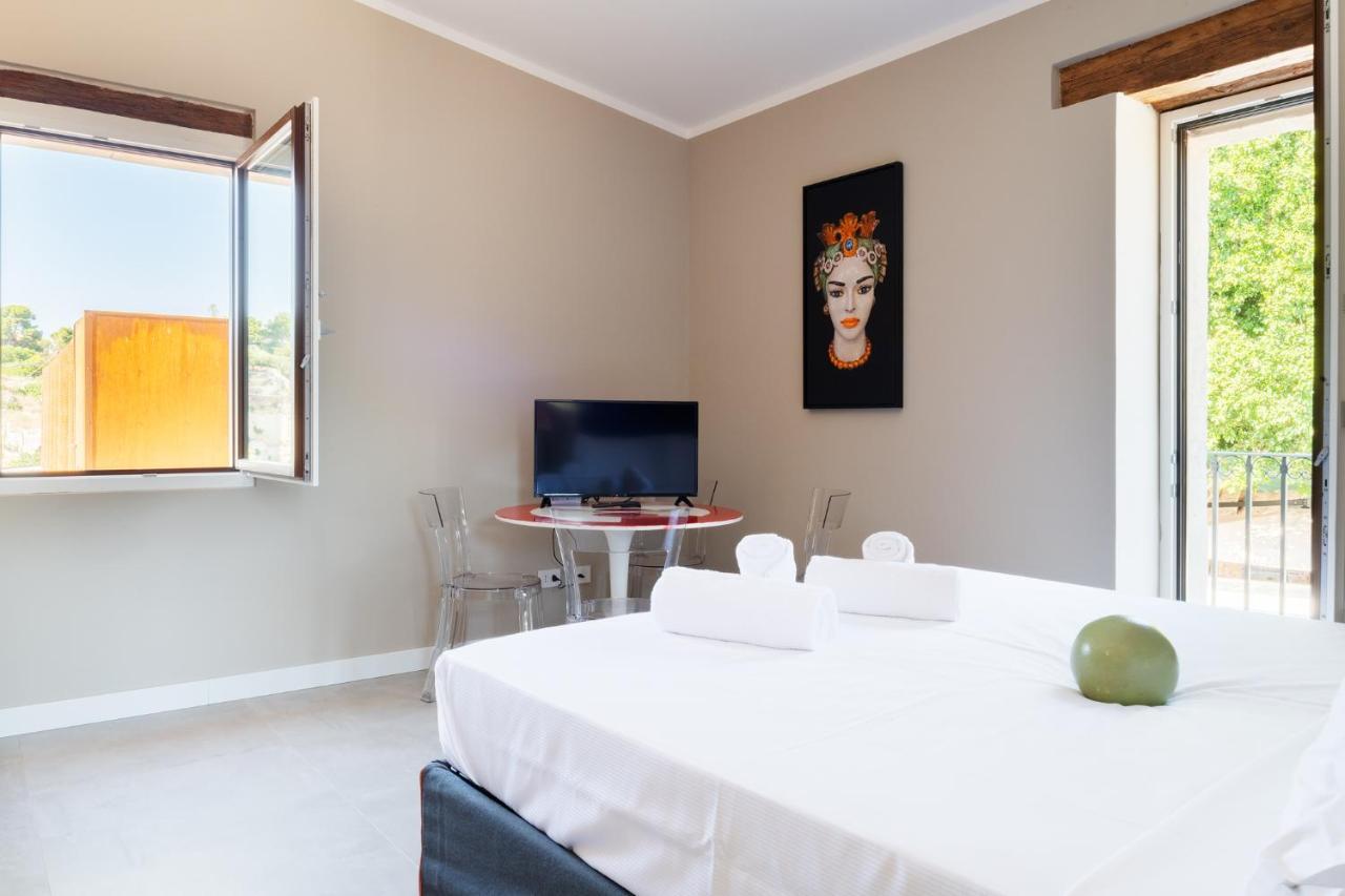 Momento-Teatro Greco Hotell Syrakusa Exteriör bild
